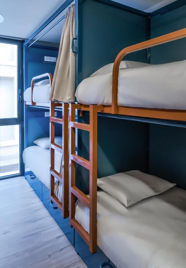 Bed in 5 Bed Mixed Dormitory Room