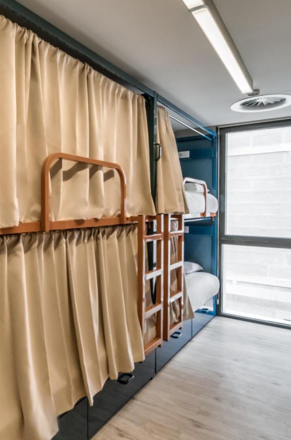10-Bed Mixed Dormitory Room