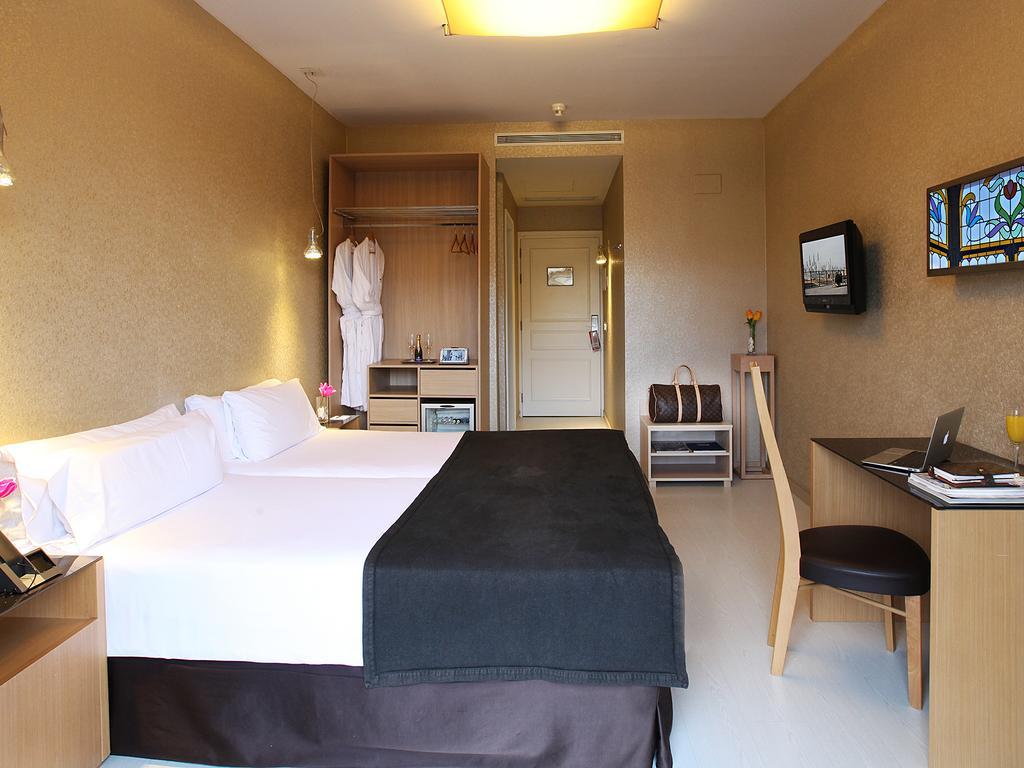 Budget Double Room,1477199542:JPEG