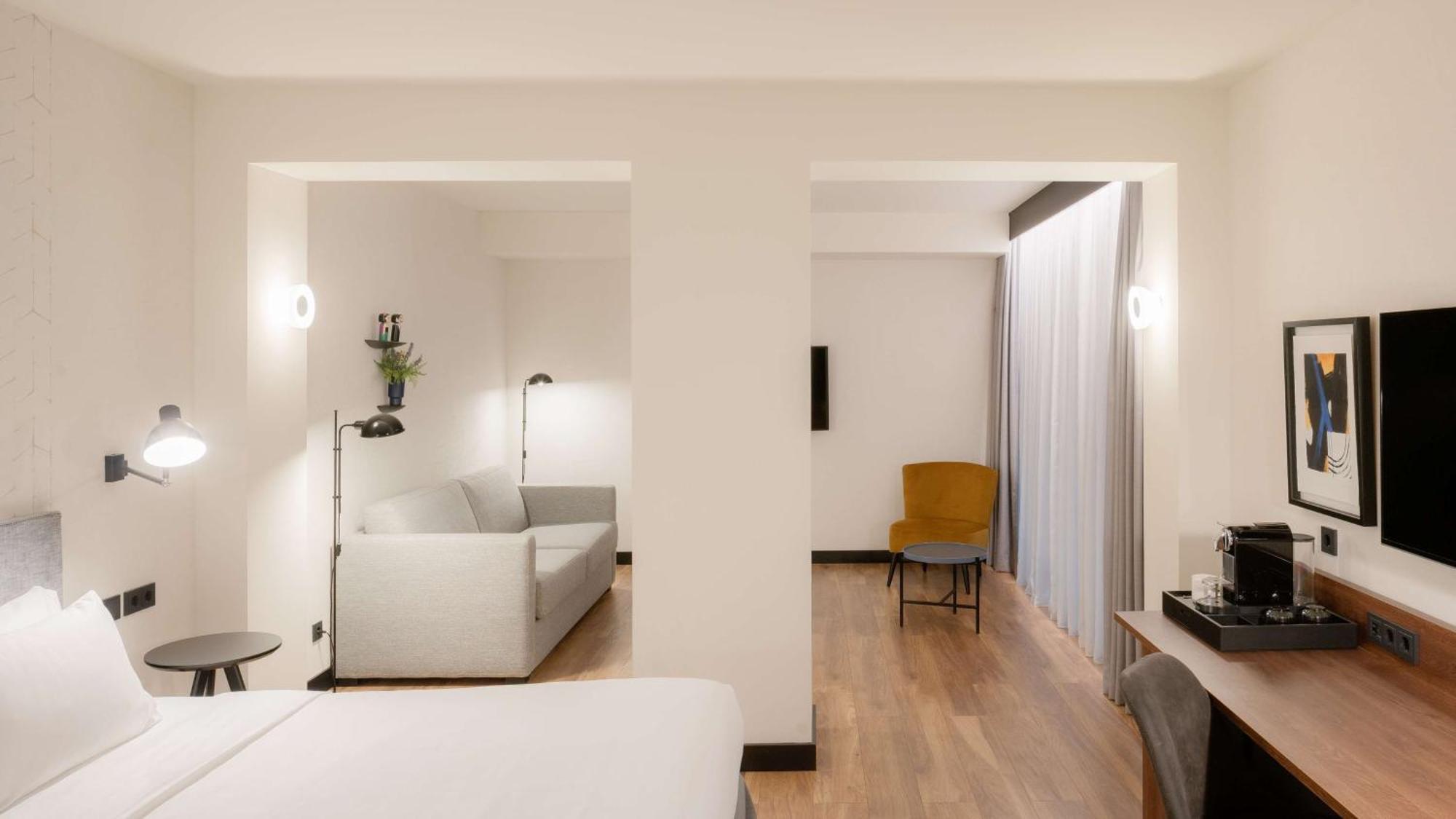 Family Room,1227358028:JPEG