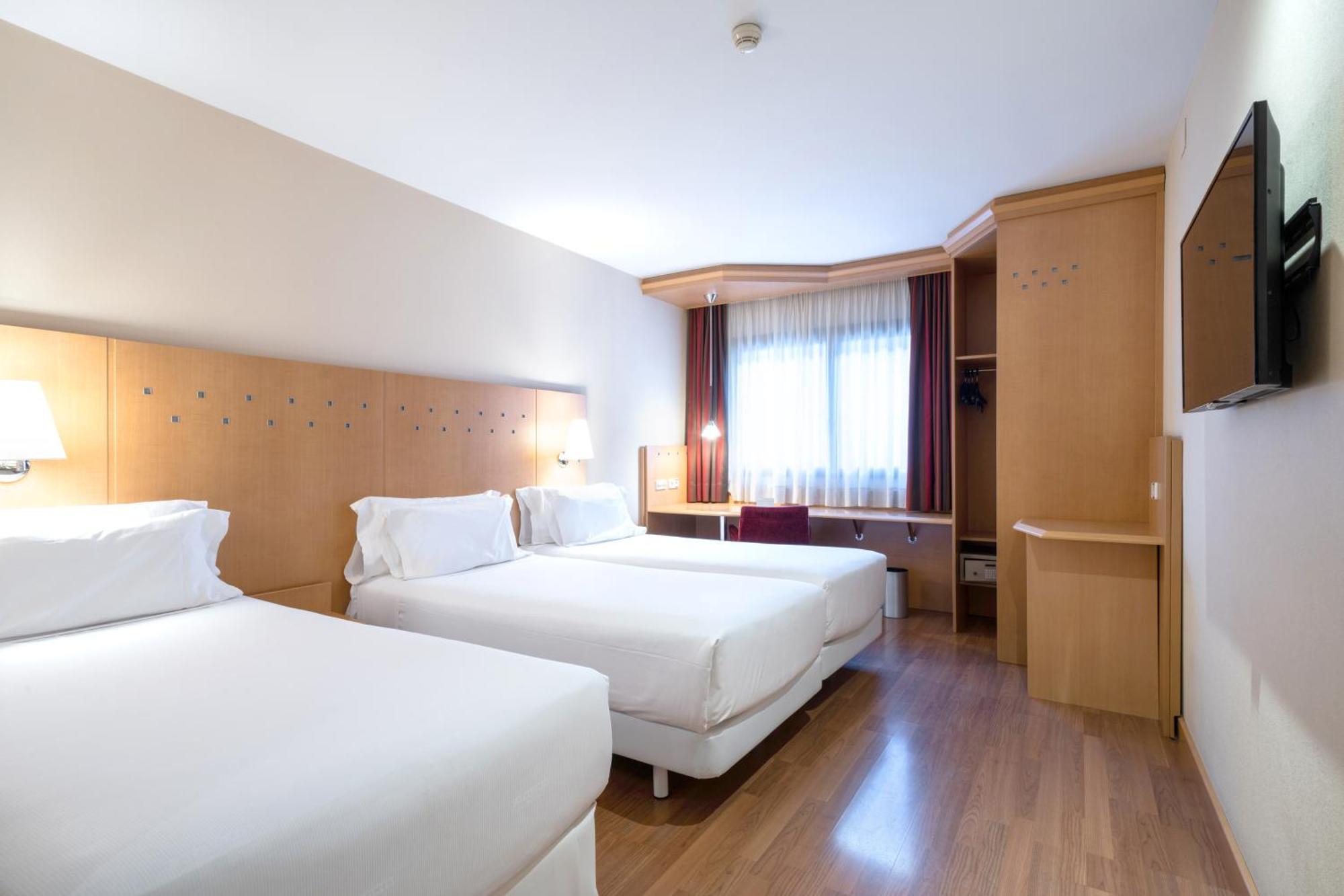 Triple Room,1273061332:JPEG