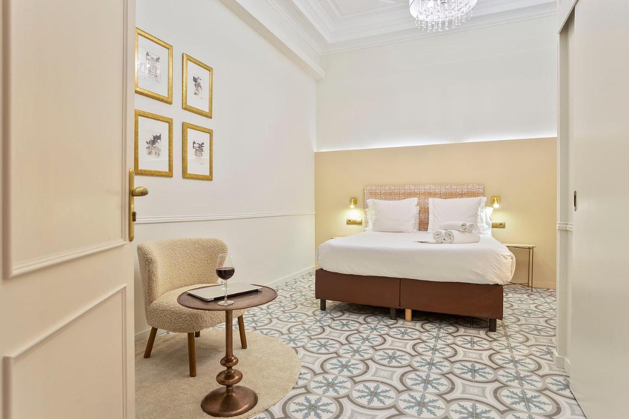 Double Room with Balcony and City Views