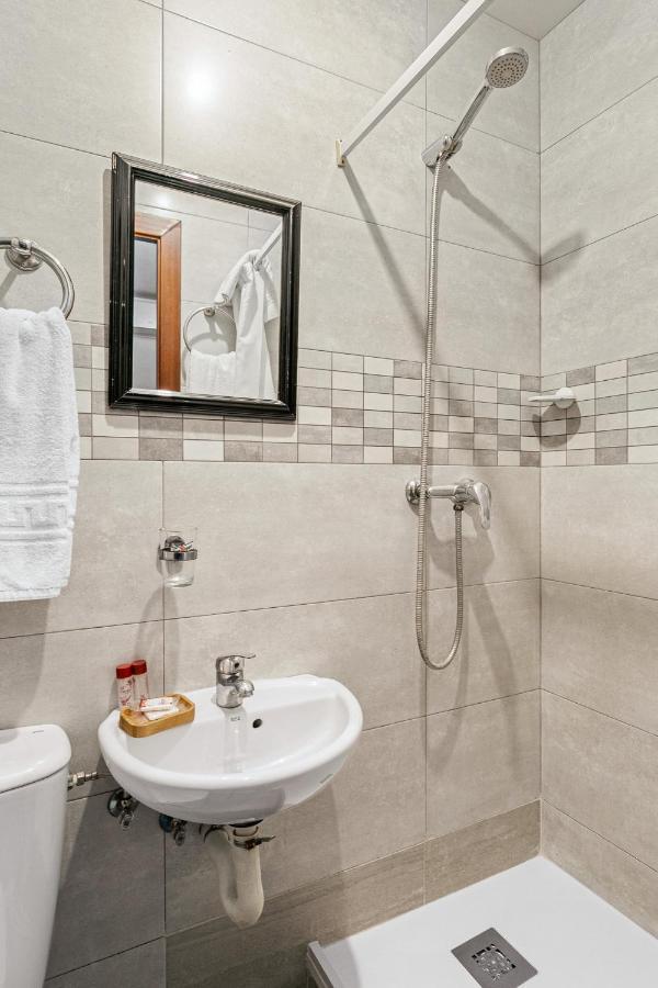 Economy Single Room