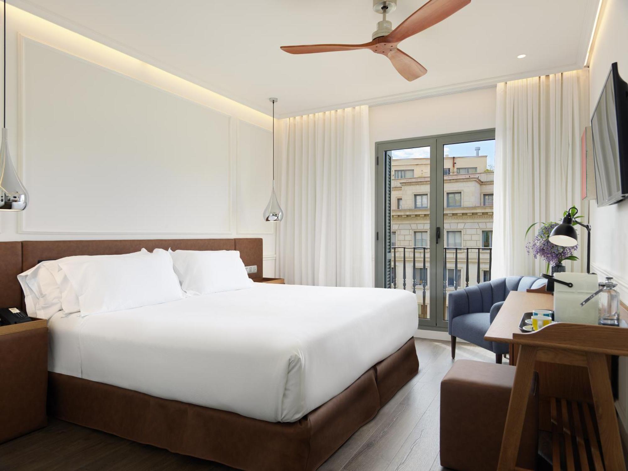 Deluxe Double Room Balcony,1436516434:JPEG