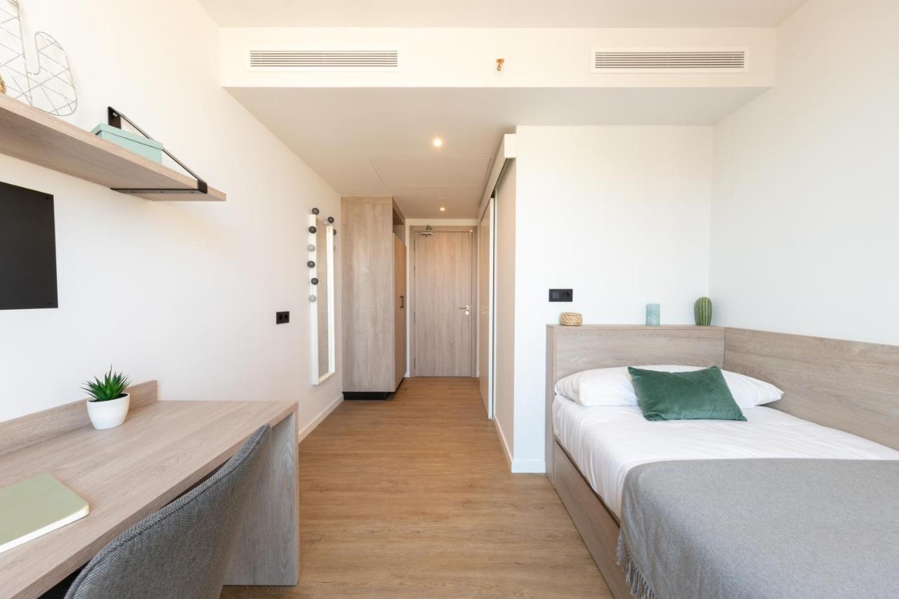 Superior Single Room,1488080485:JPEG