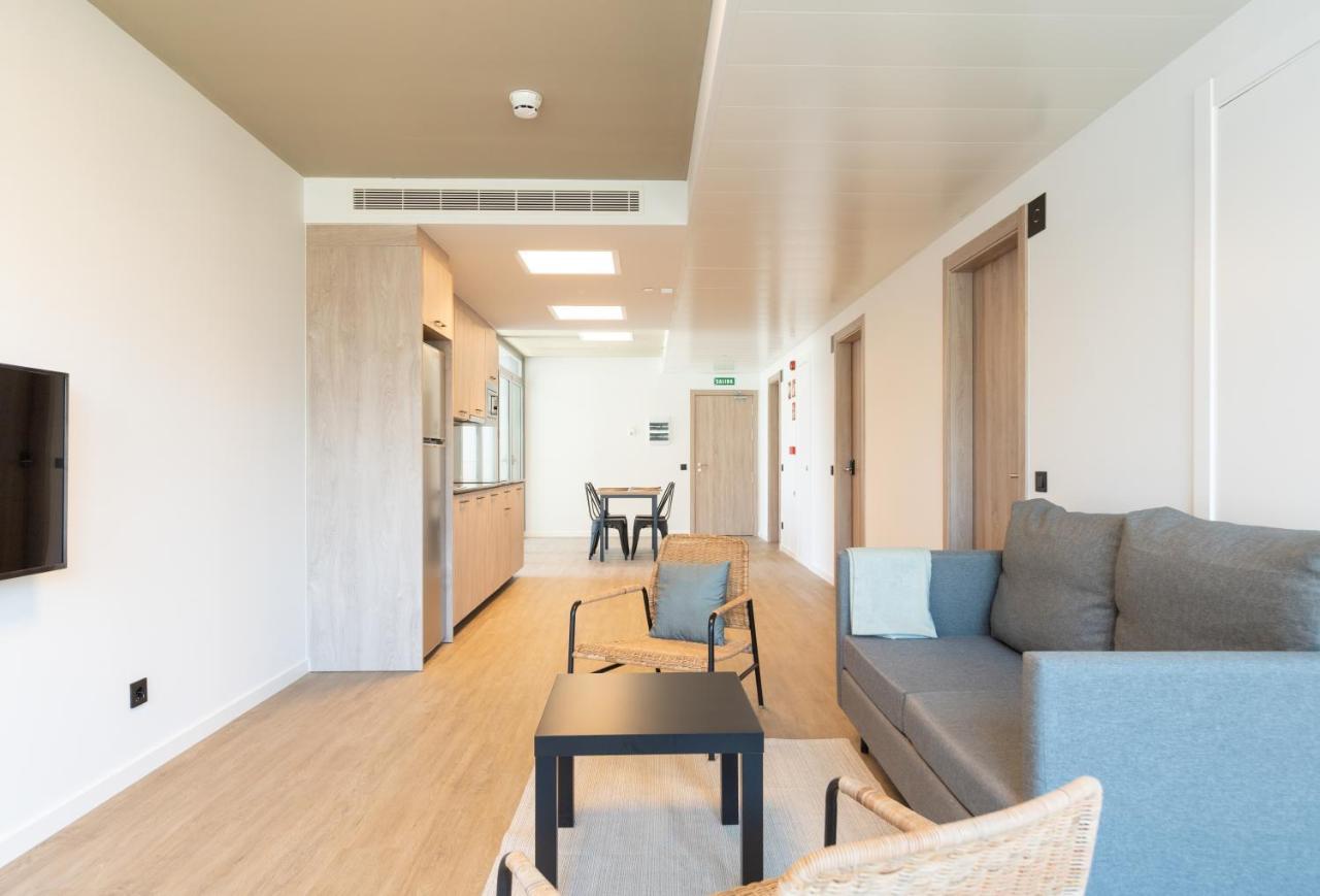 Superior Apartment,1488026632:JPEG