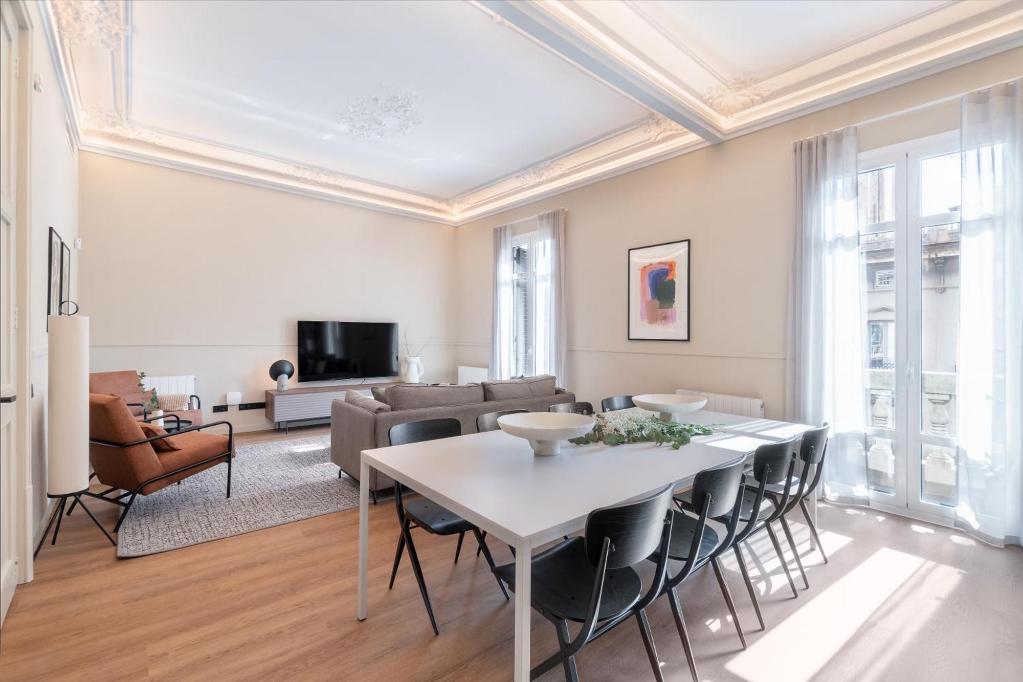 Five-Bedroom Apartment