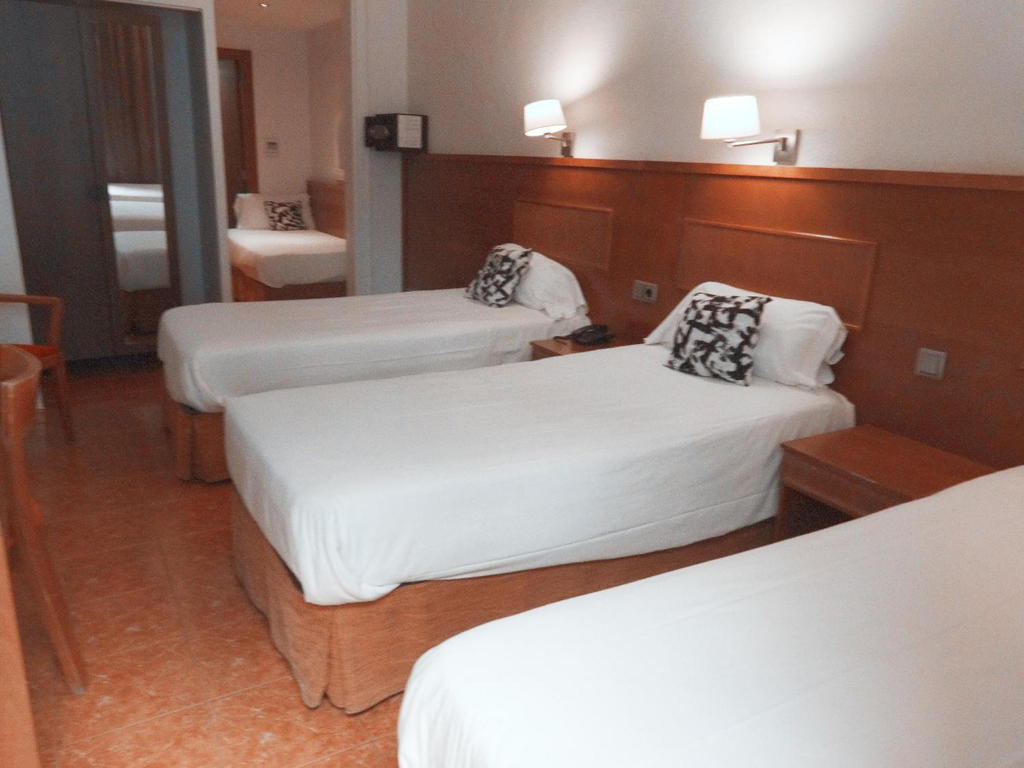Classic Quadruple Room