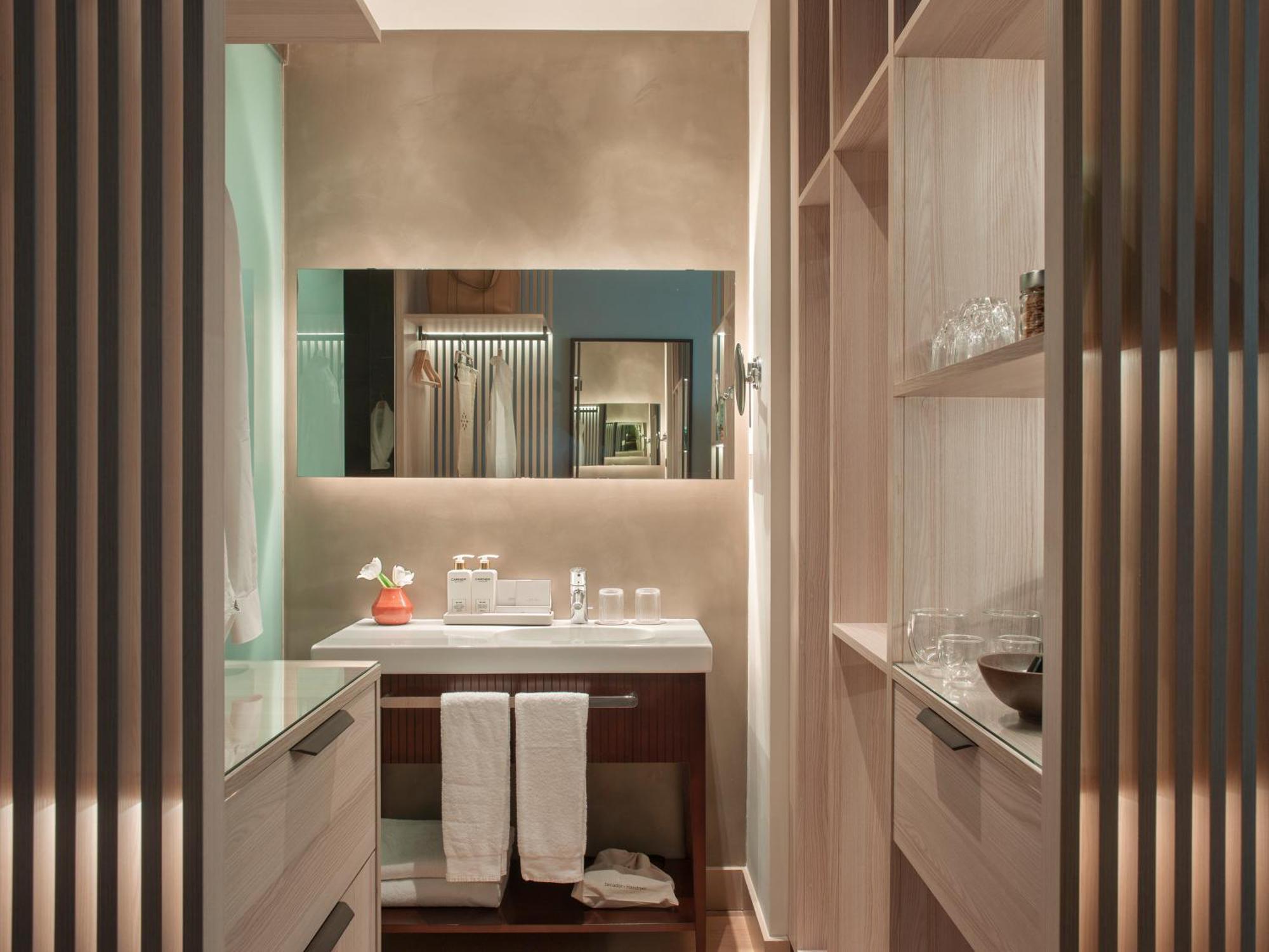 Superior Twin Room,1618816983:JPEG