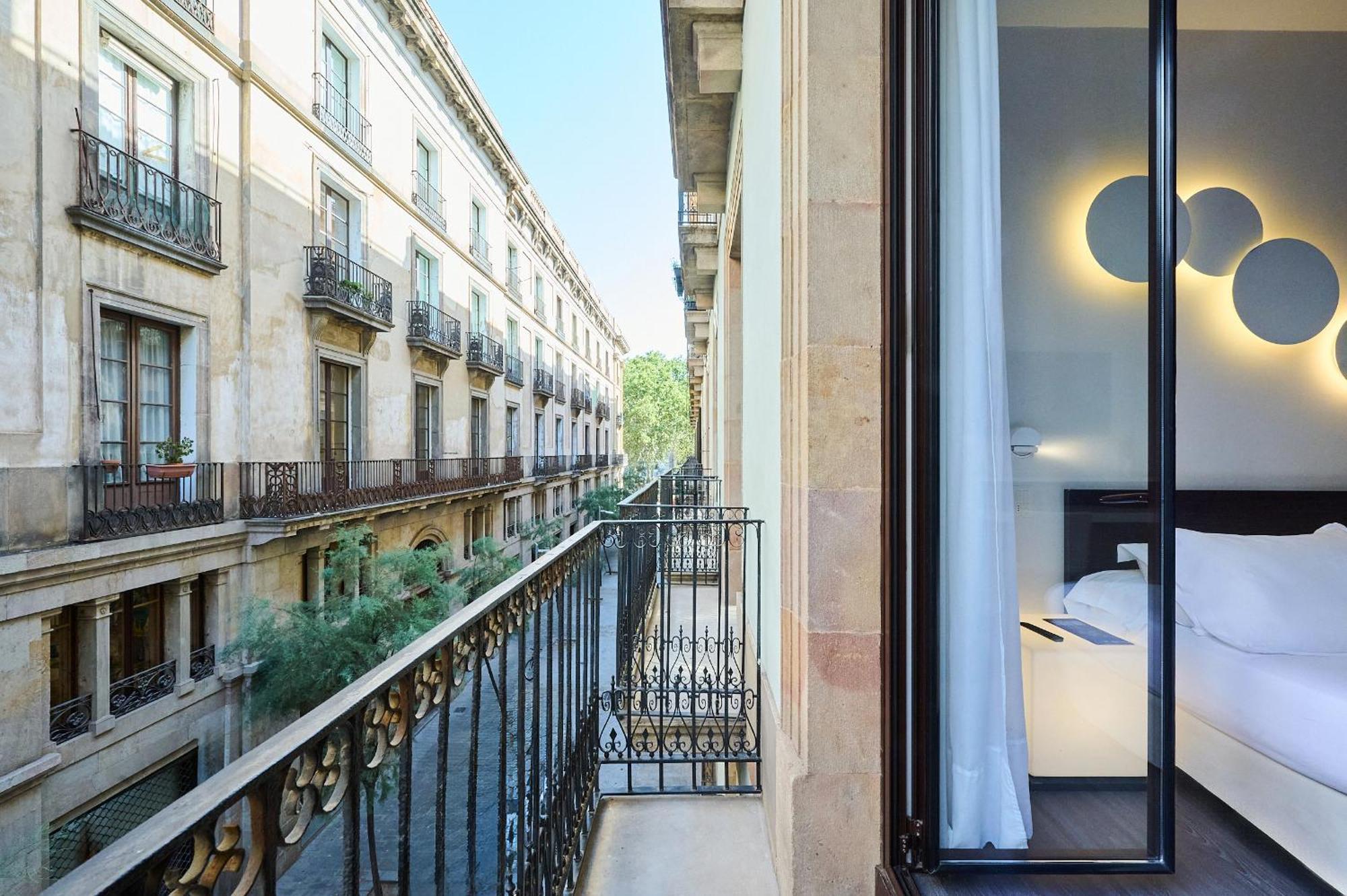 Classic Double or Twin Room City View