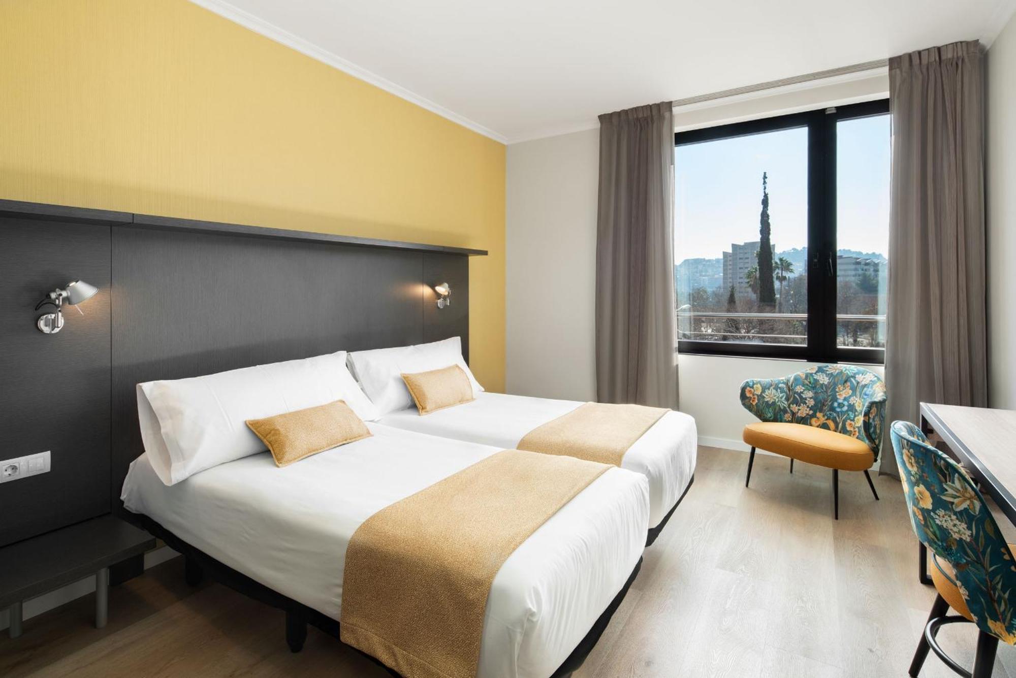 Superior Twin Room with Extra Bed,1629888949:JPEG