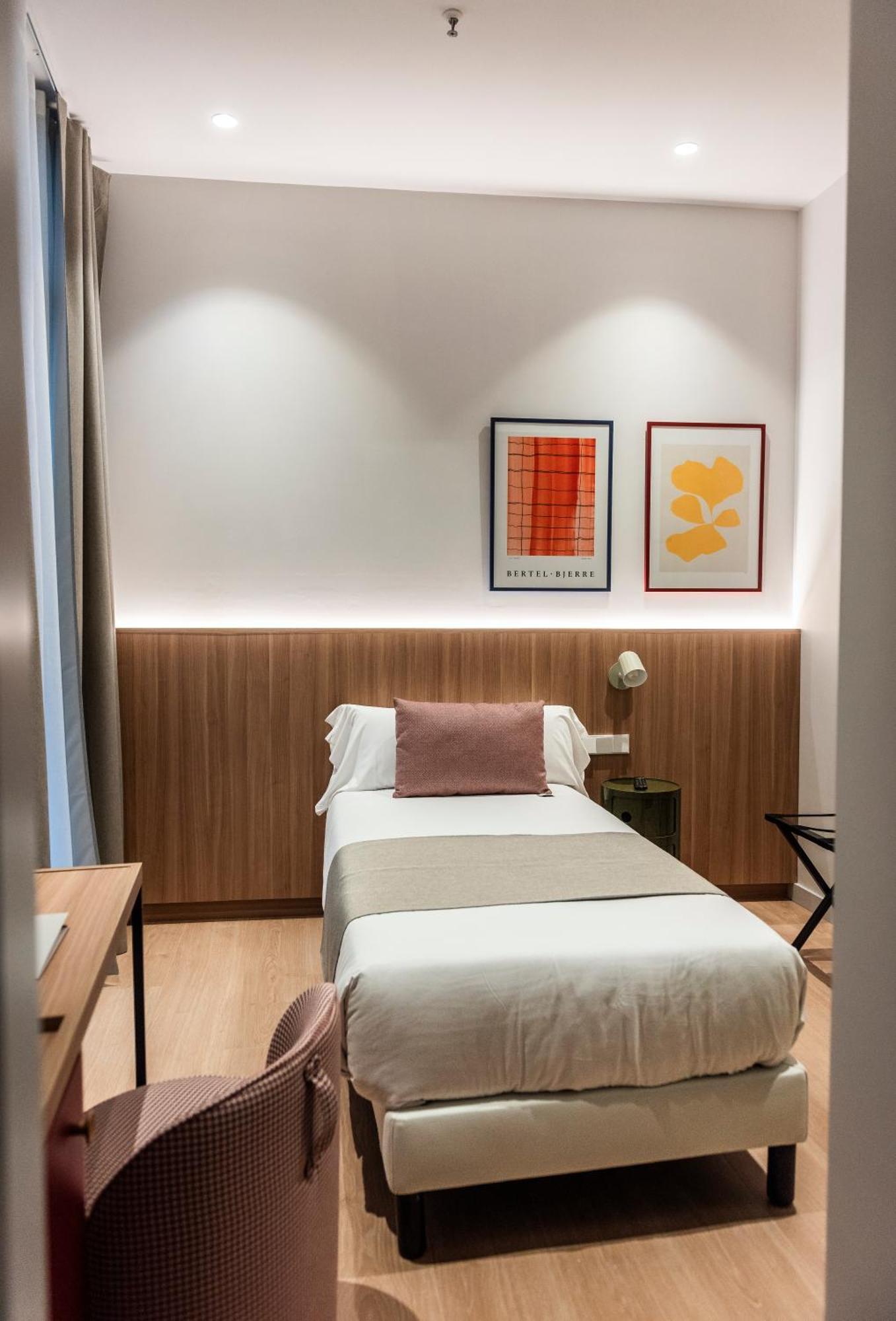 Superior Single Room,1646917572:JPEG