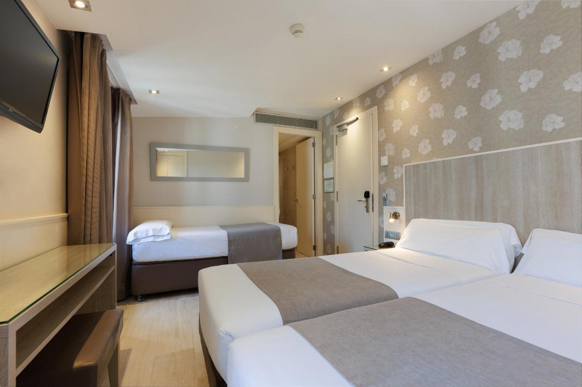 Double or Twin Room with Extra Bed
