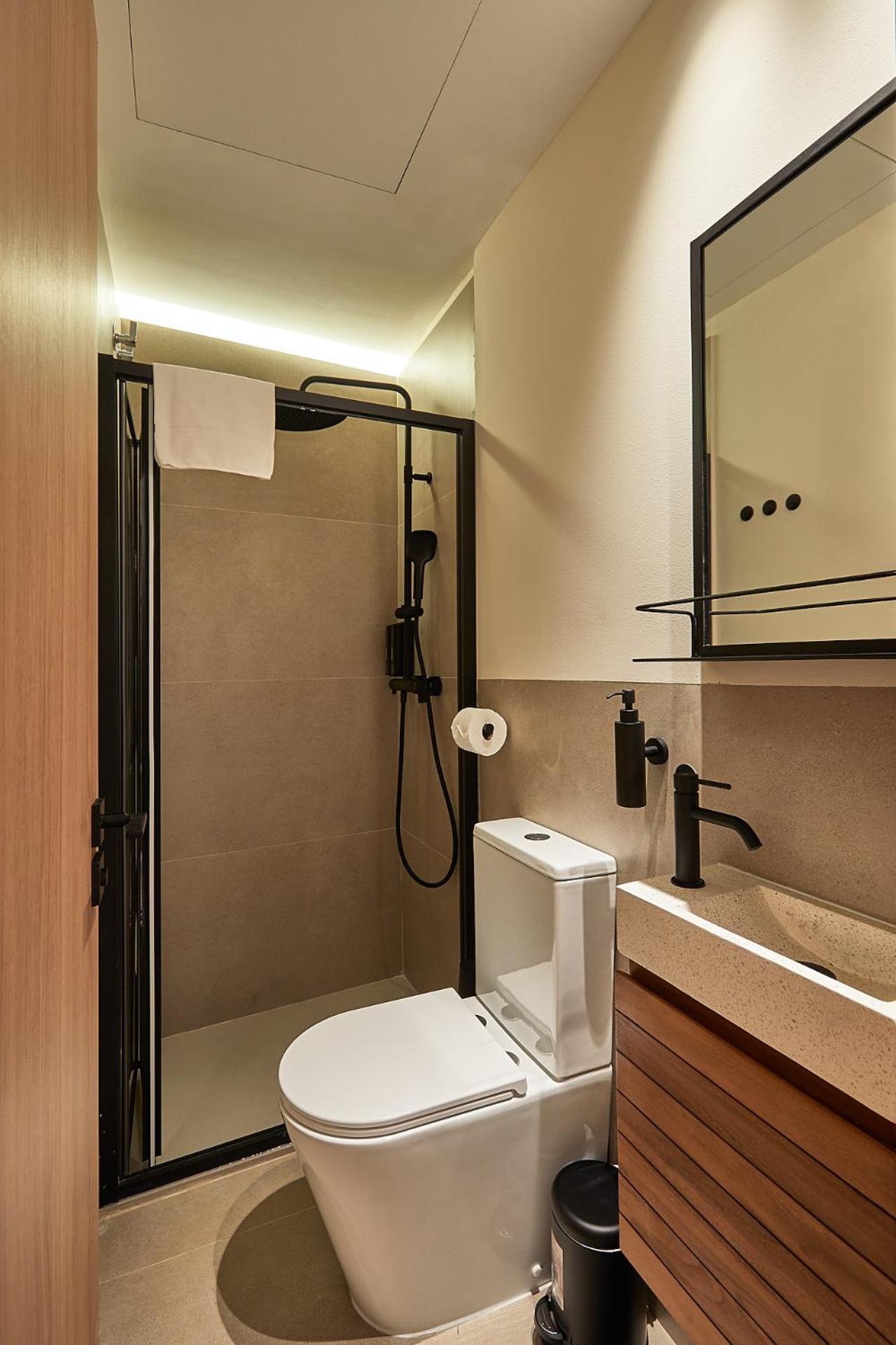 Triple Room Private Bathroom