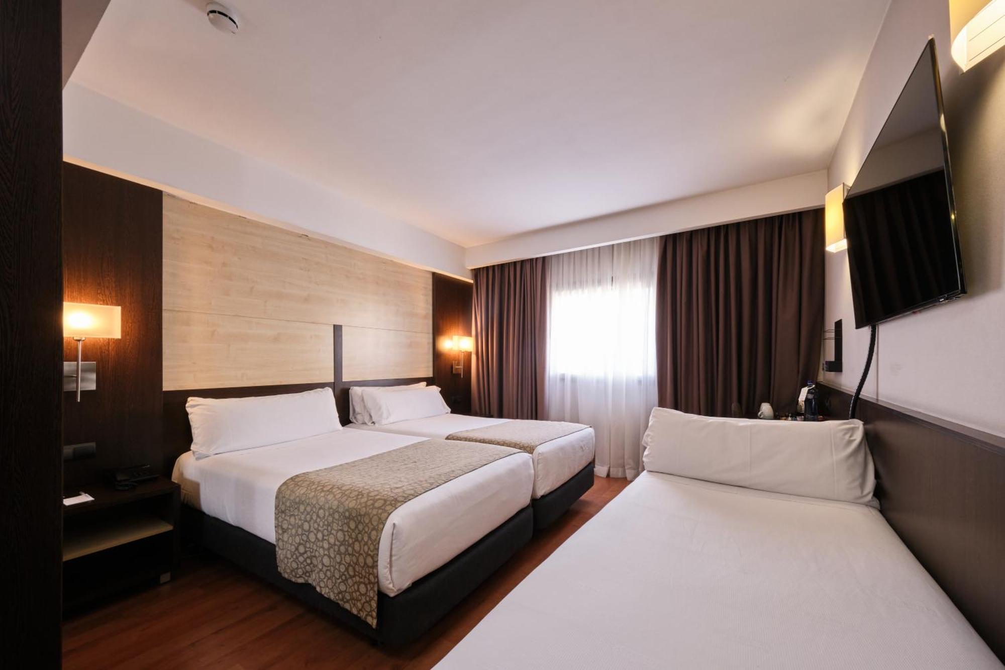 Triple Room (2 Adults + 1 Child)