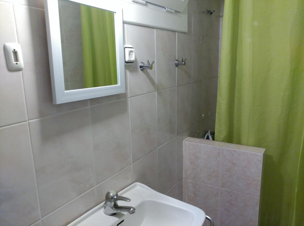 Single Room with Shared Bathroom,1588141749:JPEG