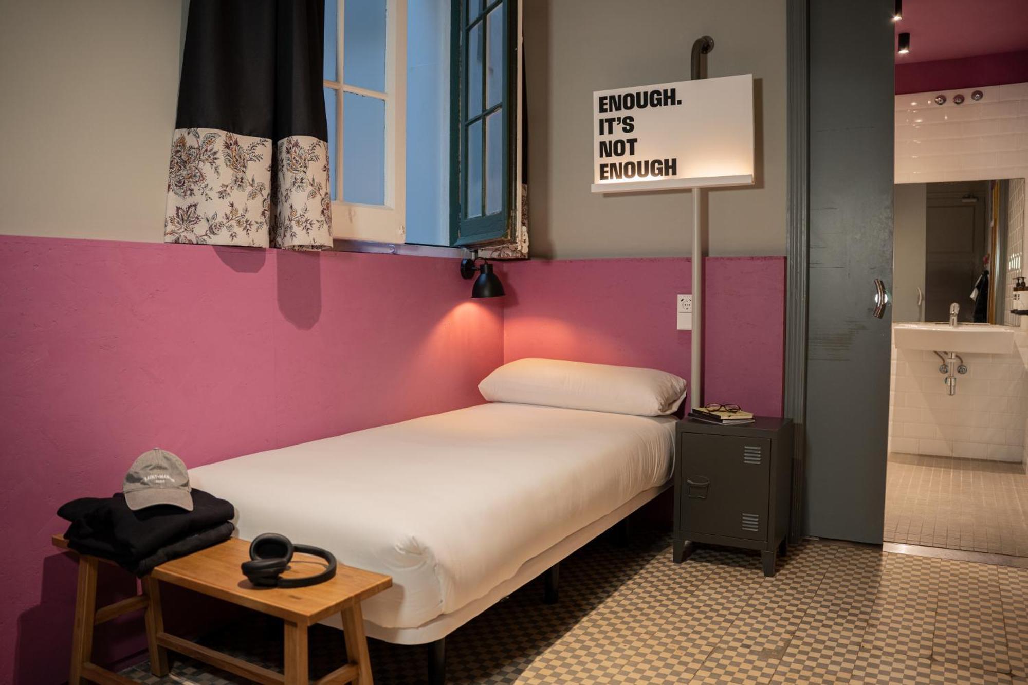 Indoor Single Room