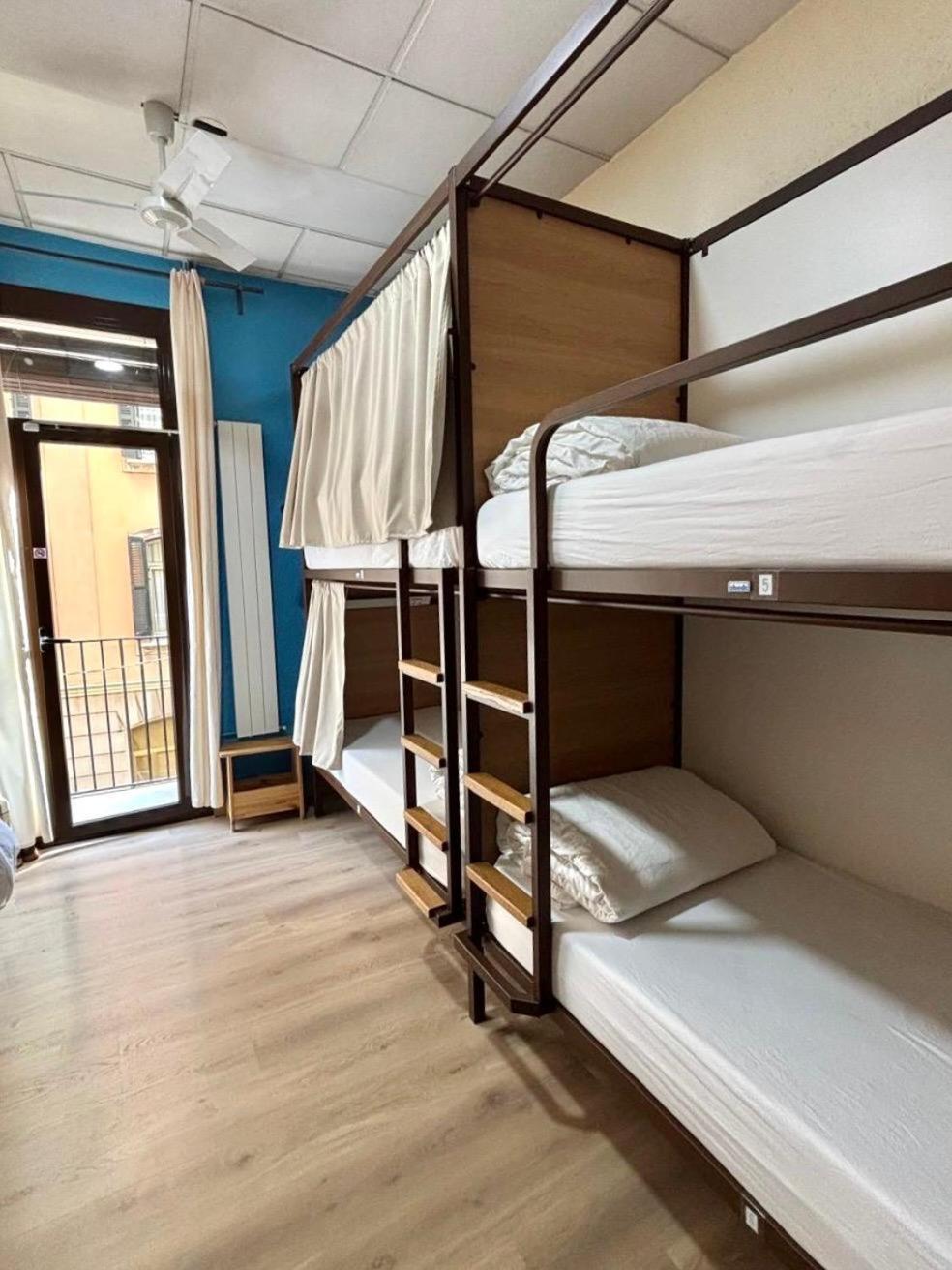 Bed in Mixed Dormitory Room (10-Bed)