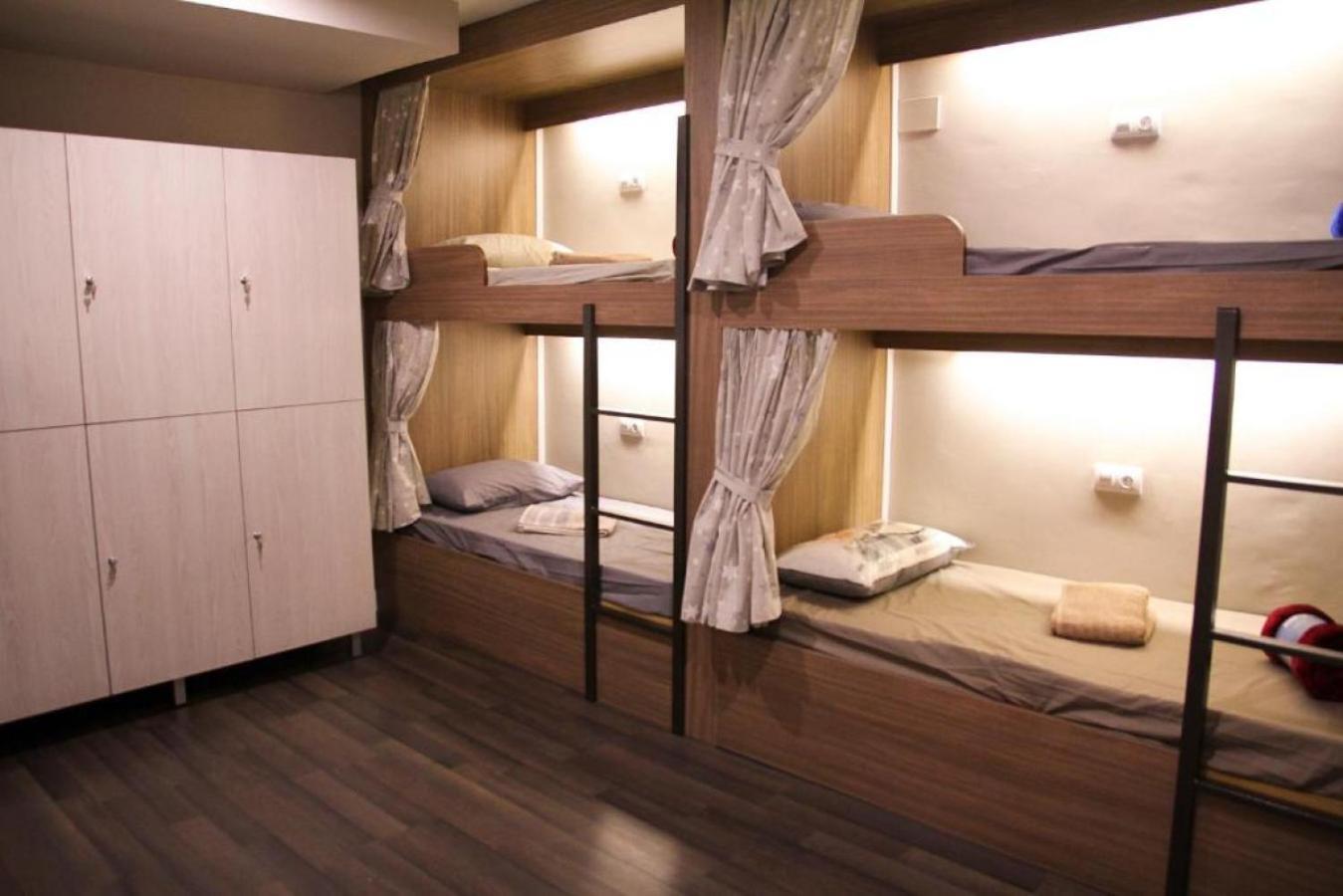 Bed 4-Bed Female Dormitory Room