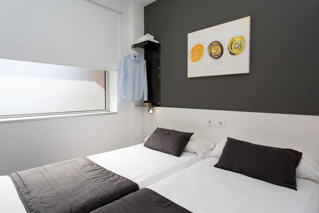 Two-Bedroom Apartment with Balcony City Views (2-4 Adults)