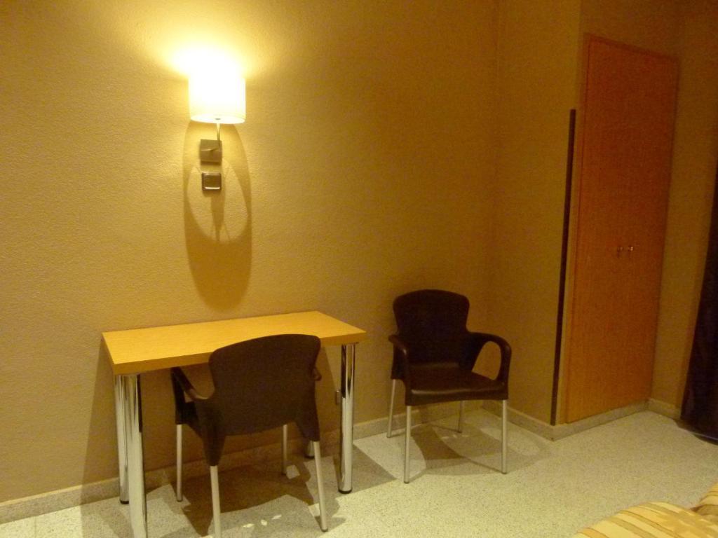 Double or Twin Room with Bathroom
