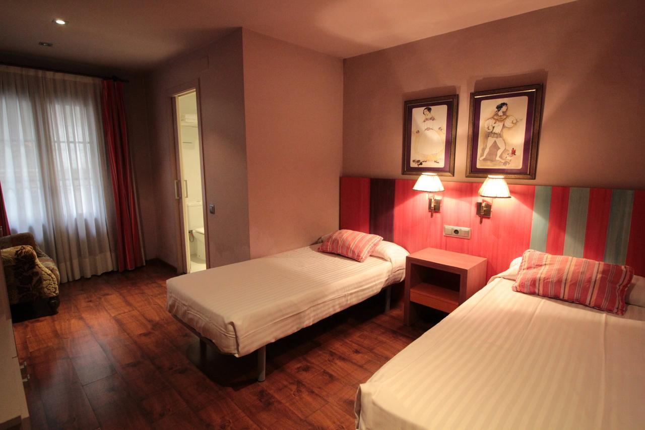Twin Room with Balcony