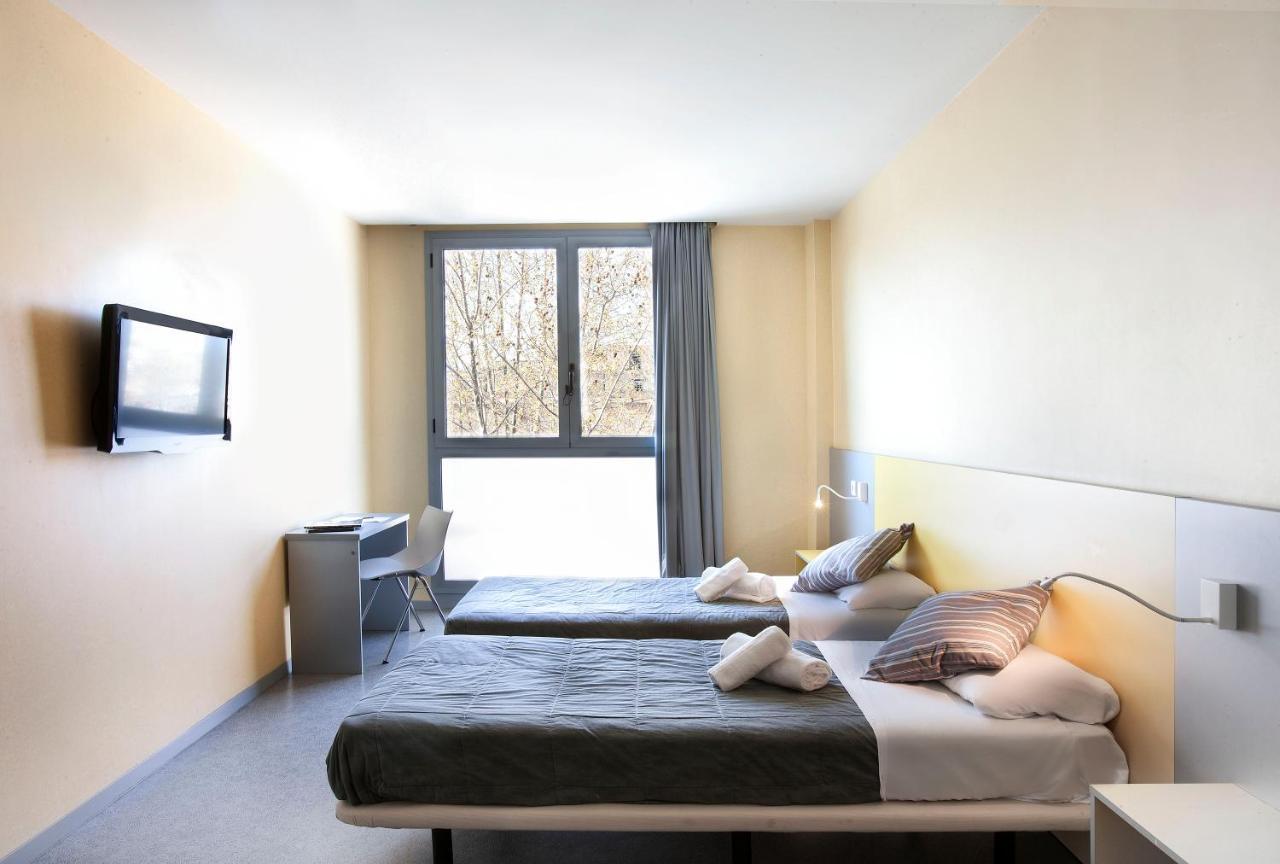 Twin Room with Private Bathroom