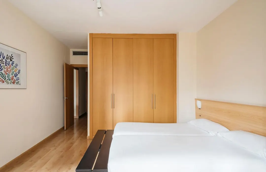 Barcelona Apartment Villarroel-1