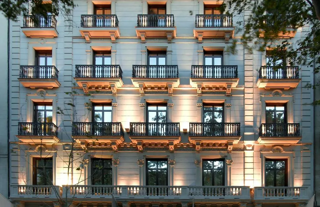 Acta Atrium Palace-1