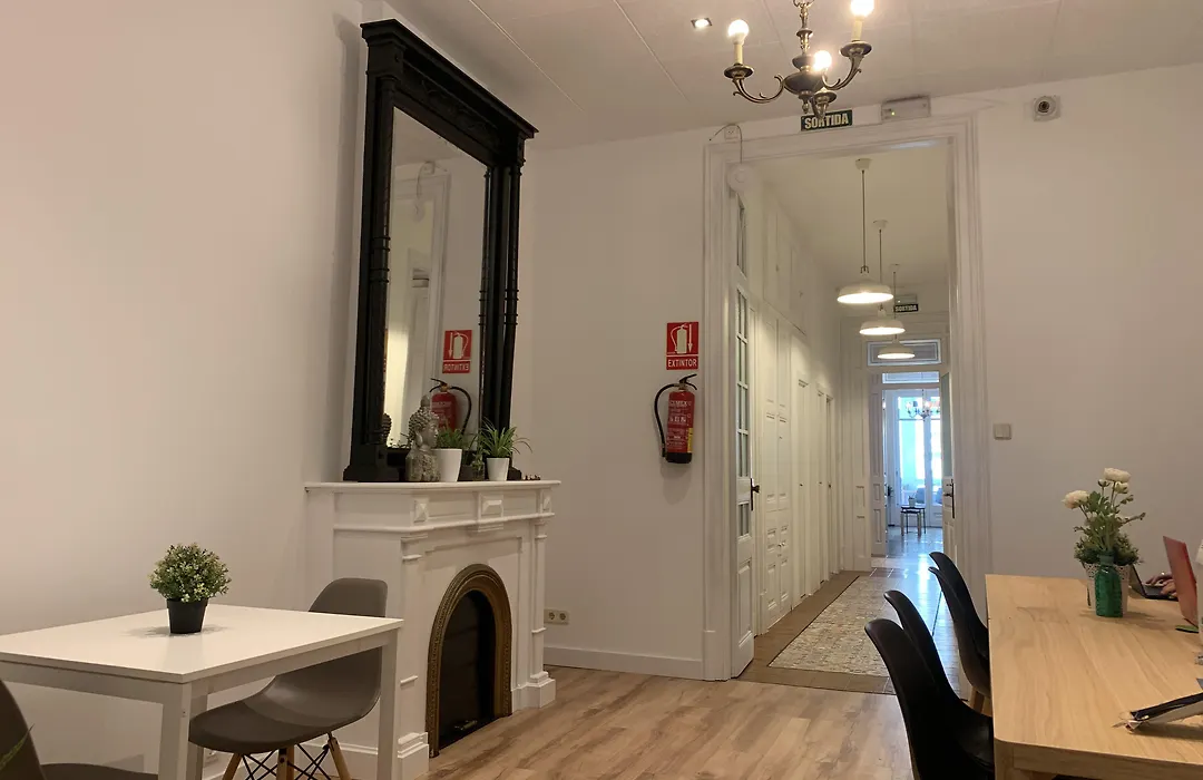 Coimpact Coliving - Hostel-1