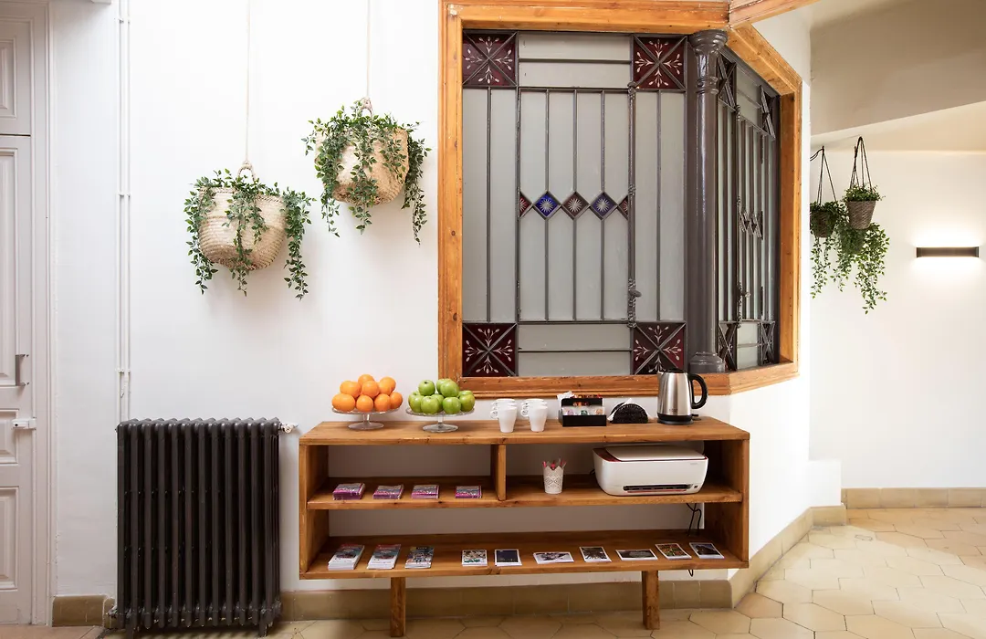 Jardinets Guest House-1