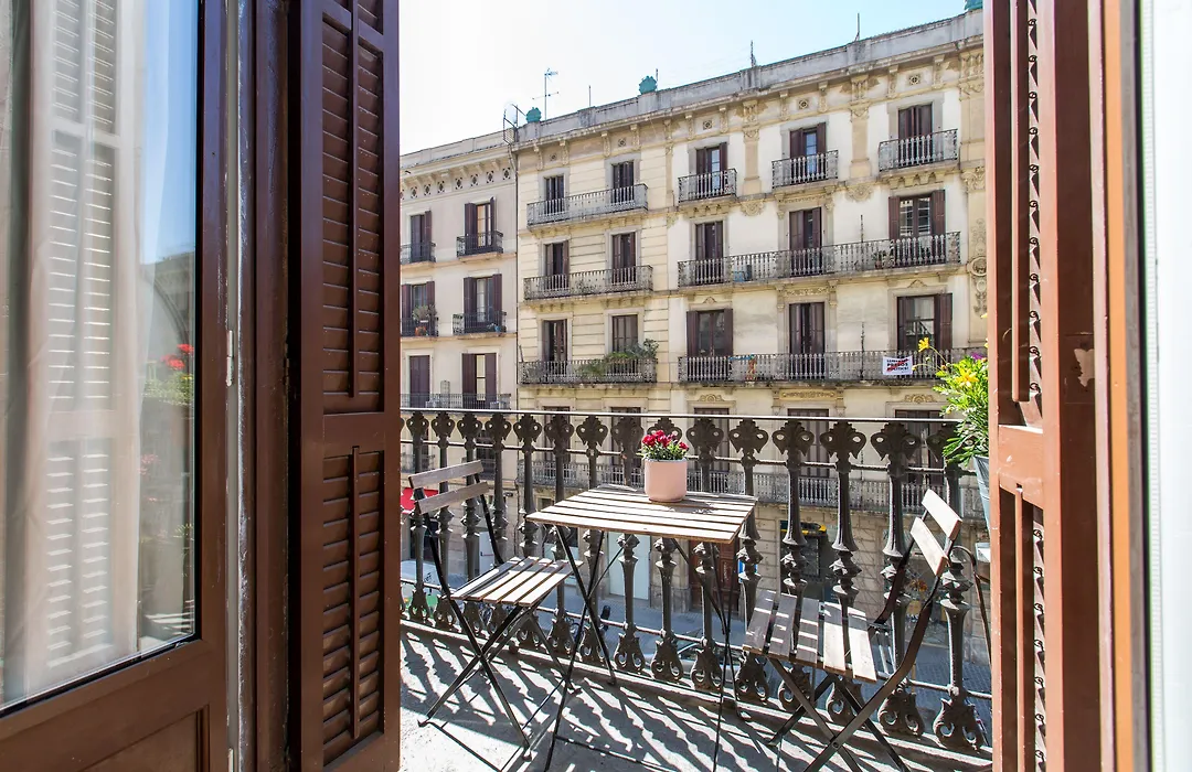 El Born Guest House By Casa Consell-1