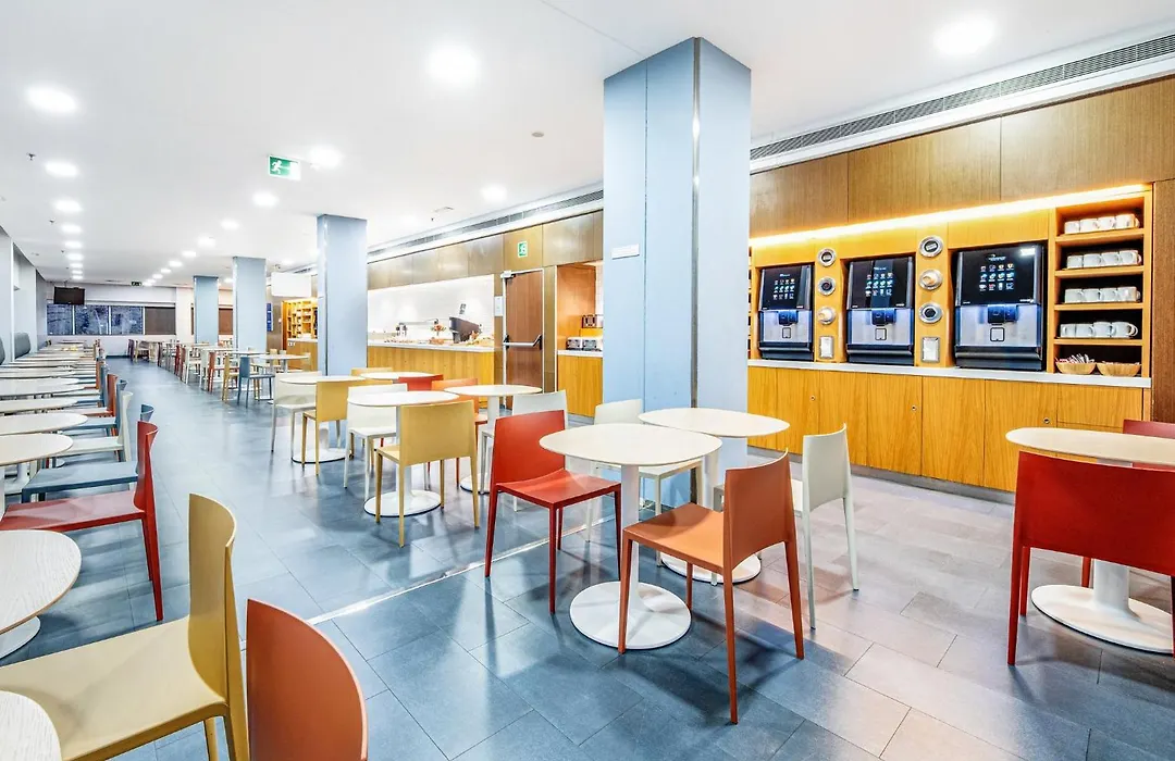 Holiday Inn Express Barcelona City 22@ By Ihg-1