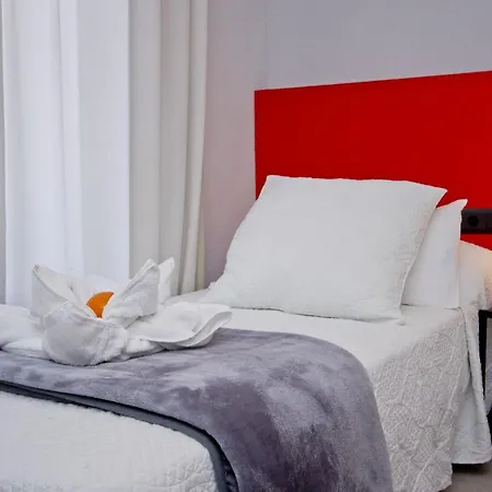 Barcelona City Centre Hostal-2
