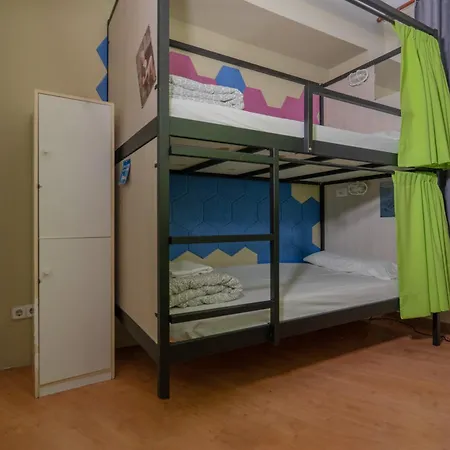 Wow Hostel Barcelona-3