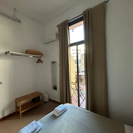 Hostal Delfos-2