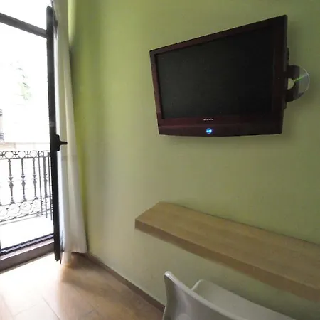 Barcelona Gotic Guesthouse-3