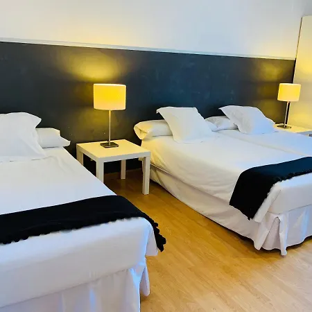 Super Balmes Guest House-2